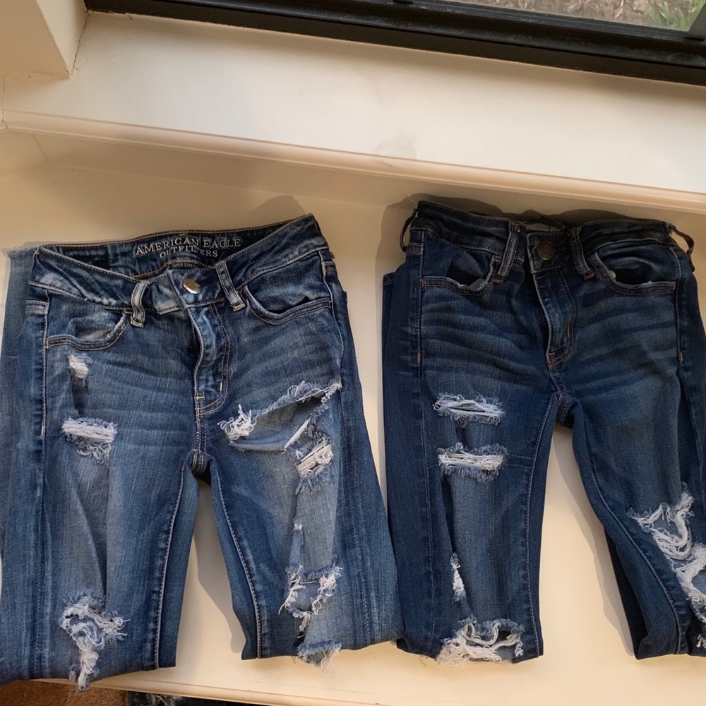 2 American eagle super stretch jeans